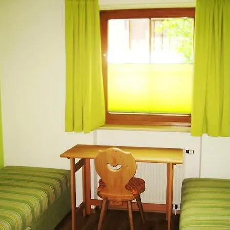 Ferienwohnung-enzian-21-garten Apartment